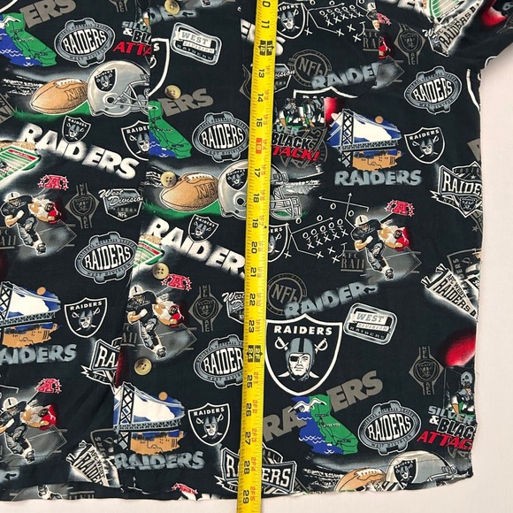 NFL Oakland Raiders Mens XL Black All Over Print Hawaiian Button Front Shirt Vtg - Picture 7 of 7